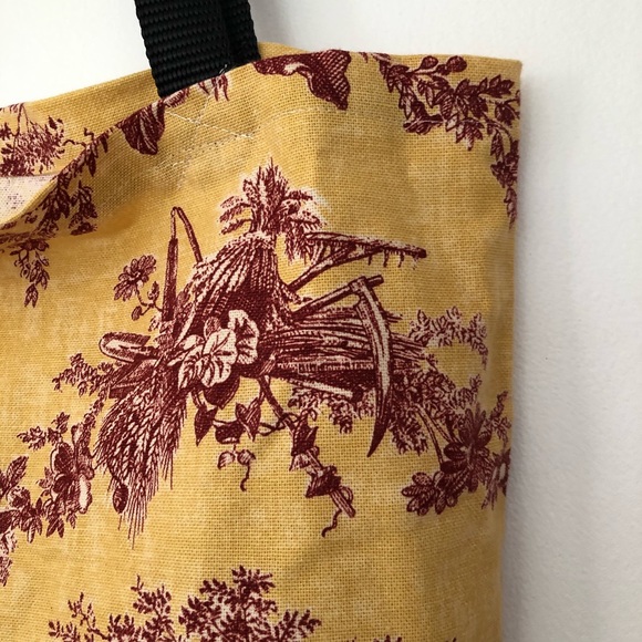 Set of 3 NWOT Printed Reusable Tote Bags - Picture 7 of 7